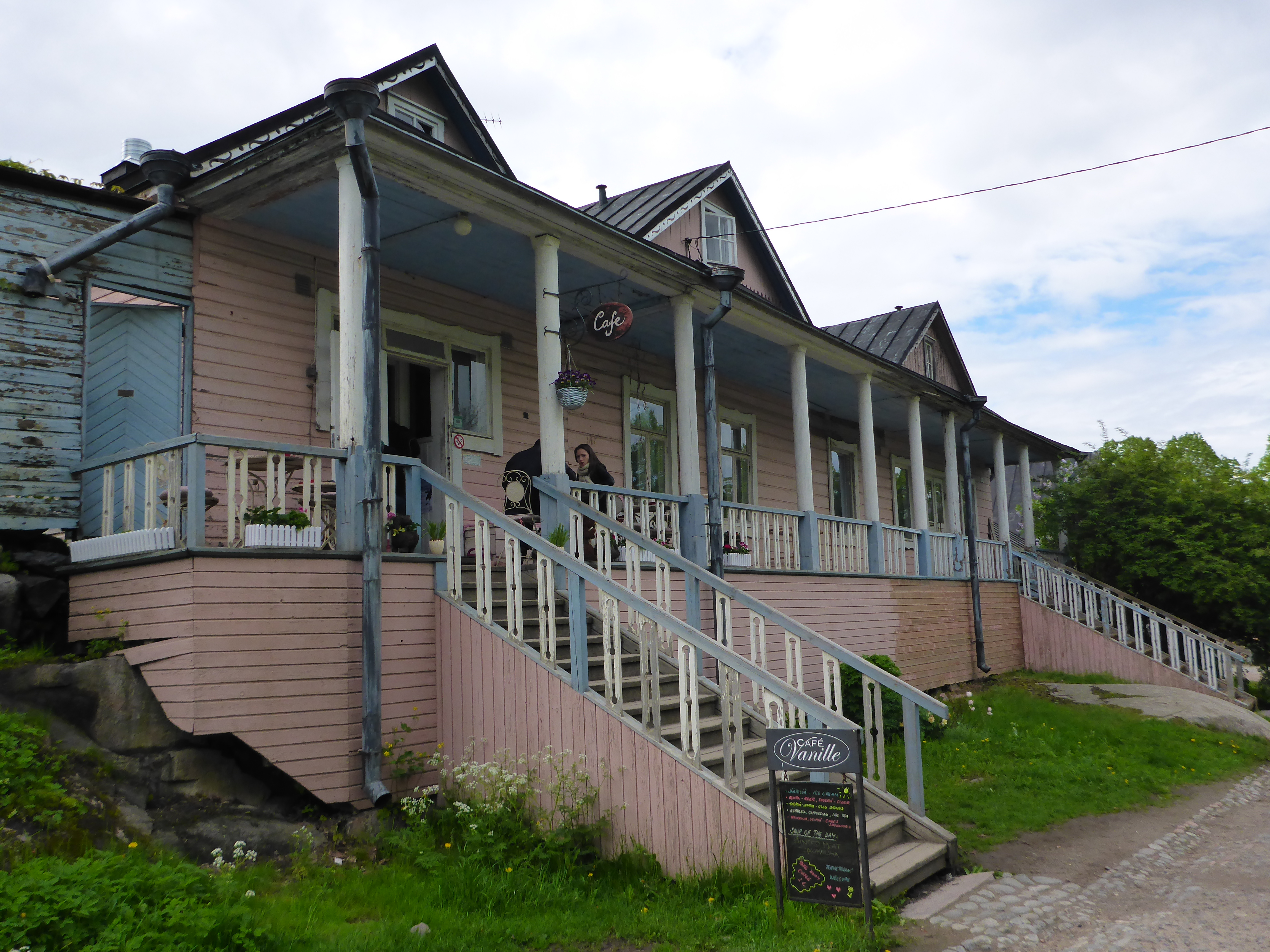 One of the cosy cafes at Suomenlinna.