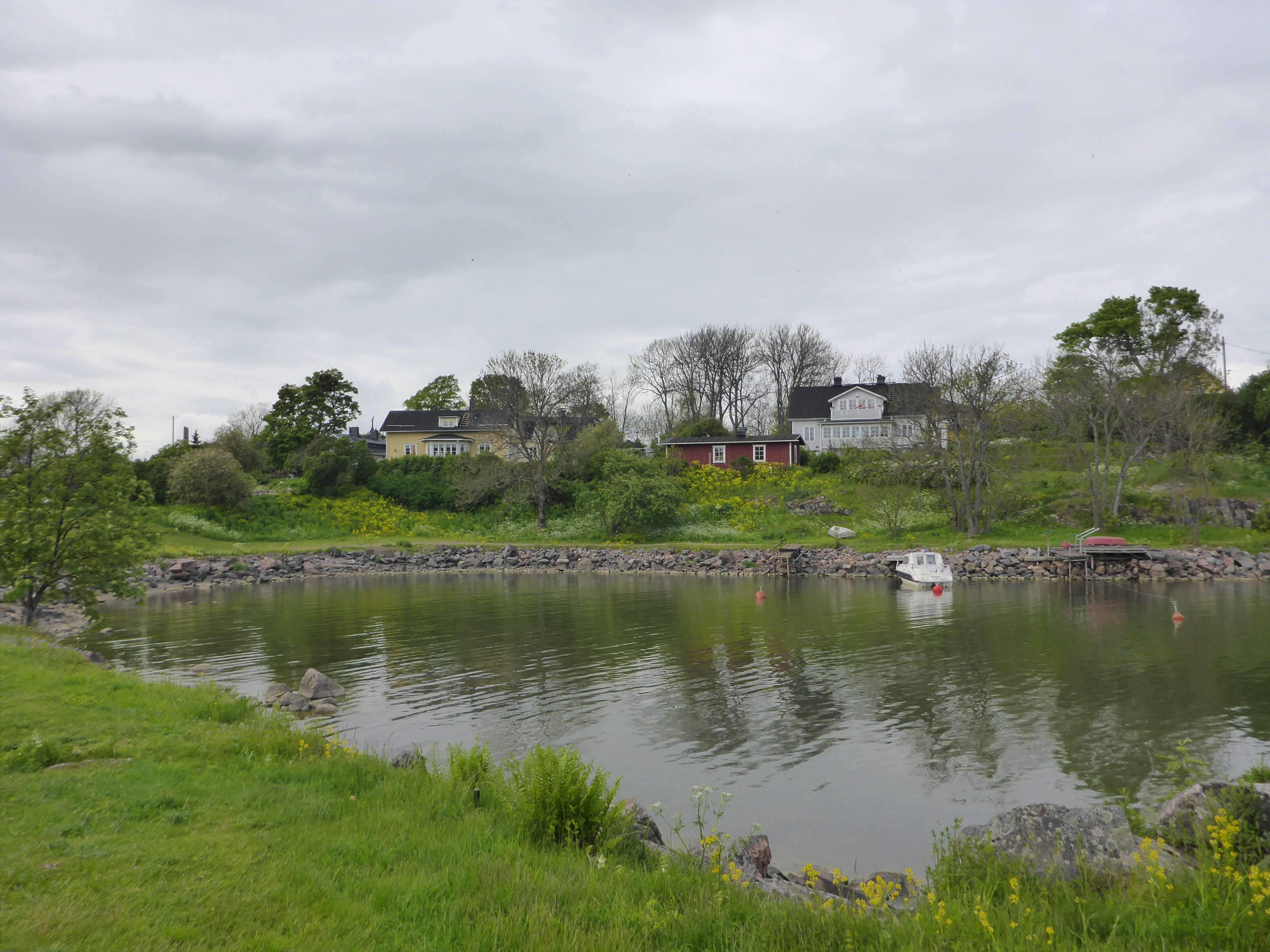 Regular houses at Suomenlinna.