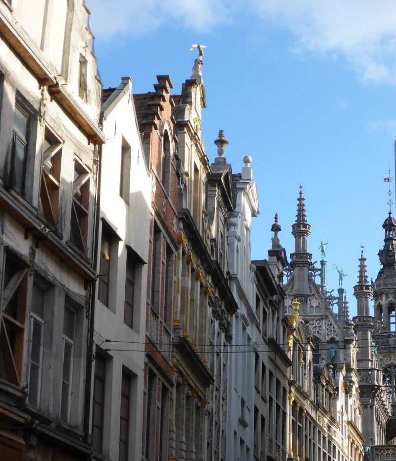 Streets and houses in Brussels, Belgium5