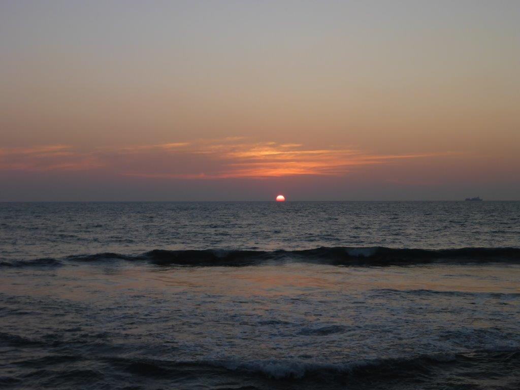 Sunset seen from Galle Face Green in Colombo
