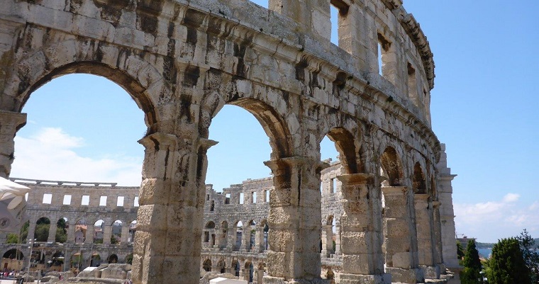 Pula