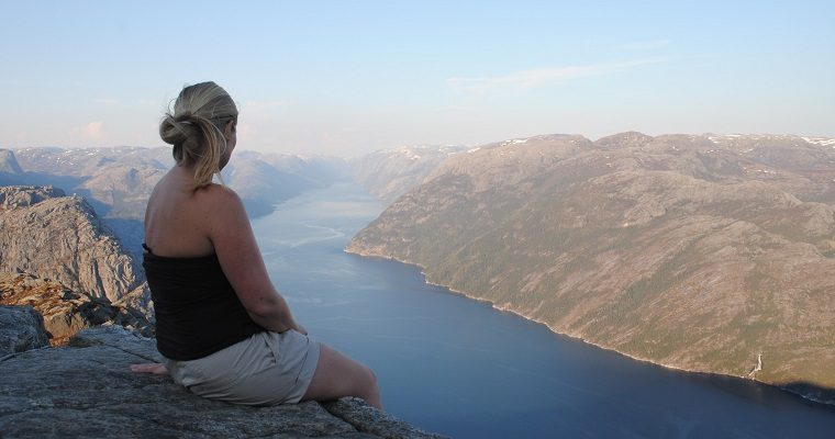 Hiking to the Pulpit Rock (Preikestolen)