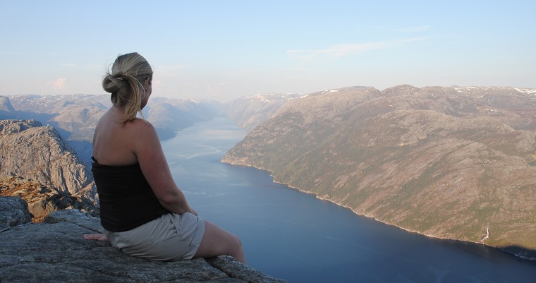 Hiking to the Pulpit Rock (Preikestolen)